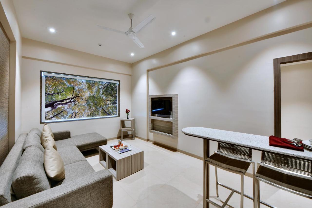 Click Hotel Pithampur Mhow 외부 사진