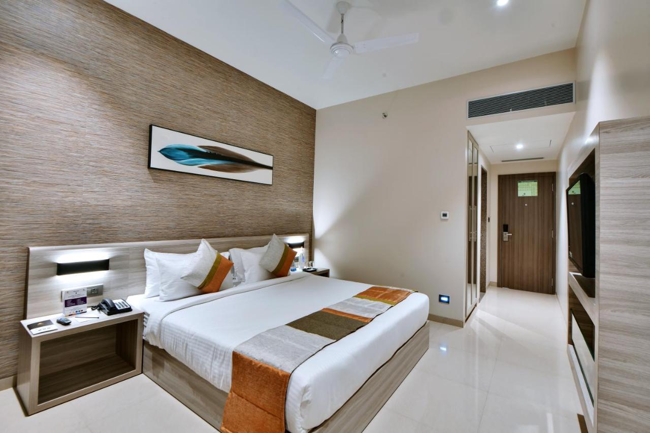 Click Hotel Pithampur Mhow 외부 사진