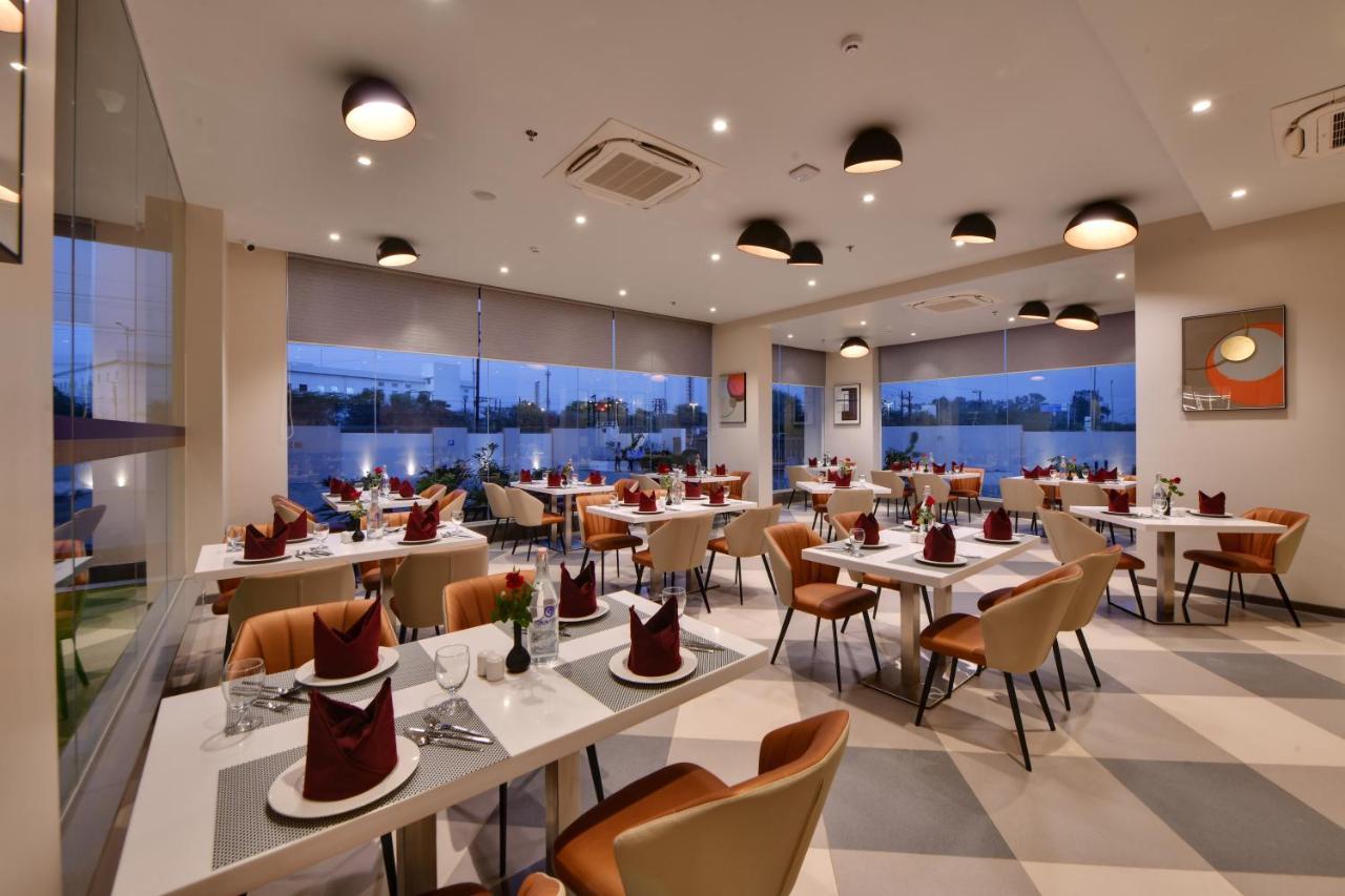 Click Hotel Pithampur Mhow 외부 사진
